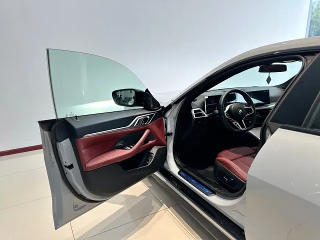 BMW 4 Series — Фото автомобиля 10