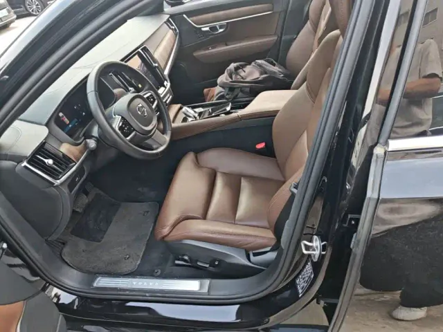 Volvo S90 — Фото автомобиля 19