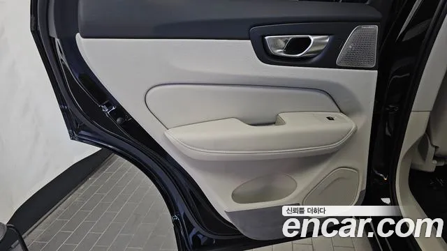 Volvo XC60 2nd Gen — Фото автомобиля 14