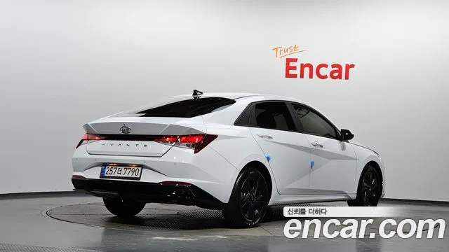 Hyundai Avante CN7 — Фото автомобиля 2