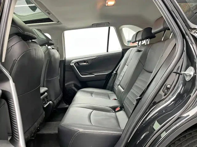 Toyota Wildlander — Фото автомобиля 16
