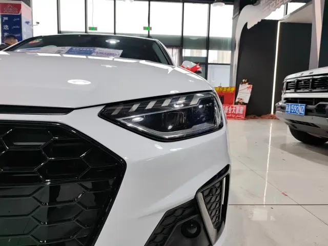 Audi A4L — Фото автомобиля 15