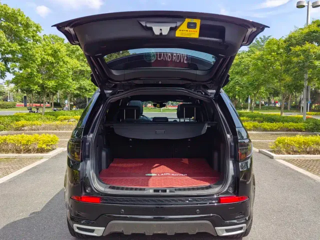 Land Rover Discovery Sport — Фото автомобиля 9