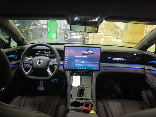 Denza Denza Z9GT 2024 Model 1100 AWD Max Edition — Фото автомобиля 9
