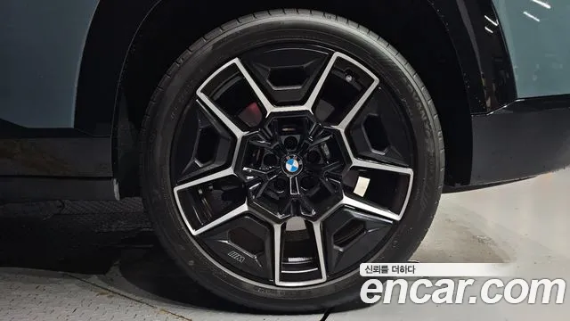 BMW XM — Фото автомобиля 20