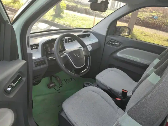 Wuling Hongguang Mini EV — Фото автомобиля 10