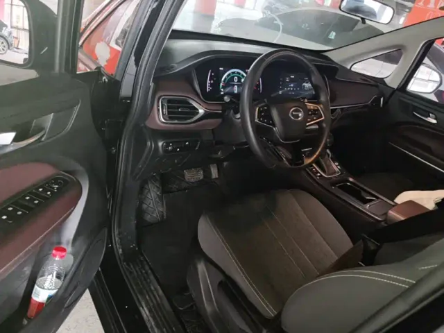 GAC Trumpchi M6 — Фото автомобиля 15