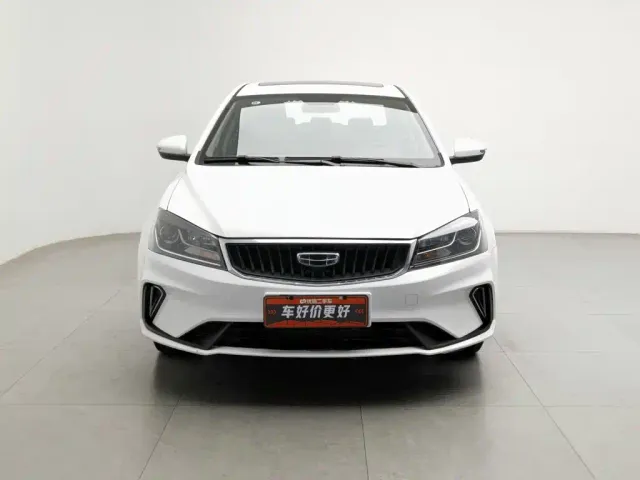 Geely Emgrand — Фото автомобиля 3