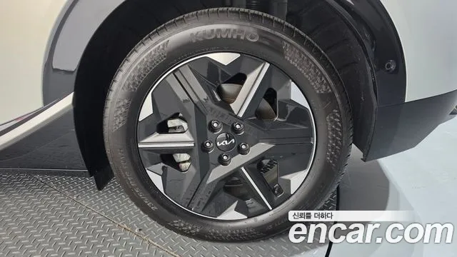Kia EV6 — Фото автомобиля 18