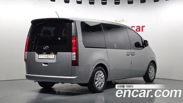Hyundai Staria — Фото автомобиля 2