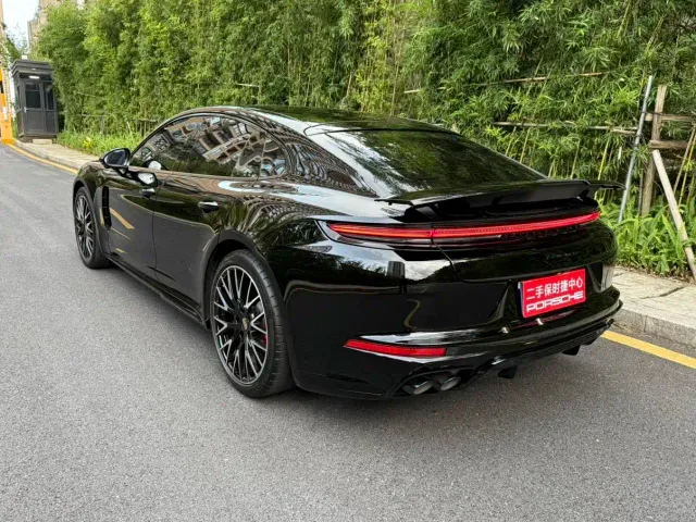 Porsche Panamera — Фото автомобиля 4