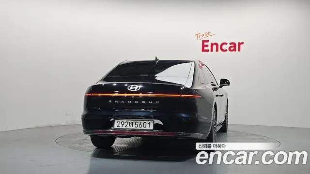 Hyundai Grandeur Grandeur (GN7) 3.5 Бензин 4WD — Фото автомобиля 4