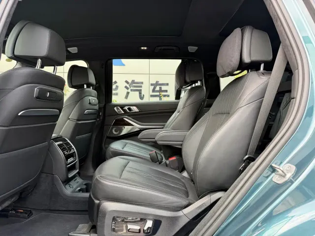 BMW X7 — Фото автомобиля 14