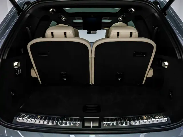 Li Auto L8 — Фото автомобиля 10