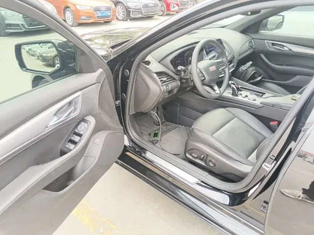 Cadillac CT5 — Фото автомобиля 15