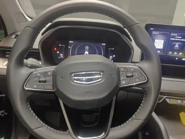 Geely Xingrui — Фото автомобиля 14