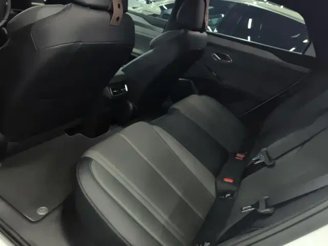 BYD Qin L — Фото автомобиля 11