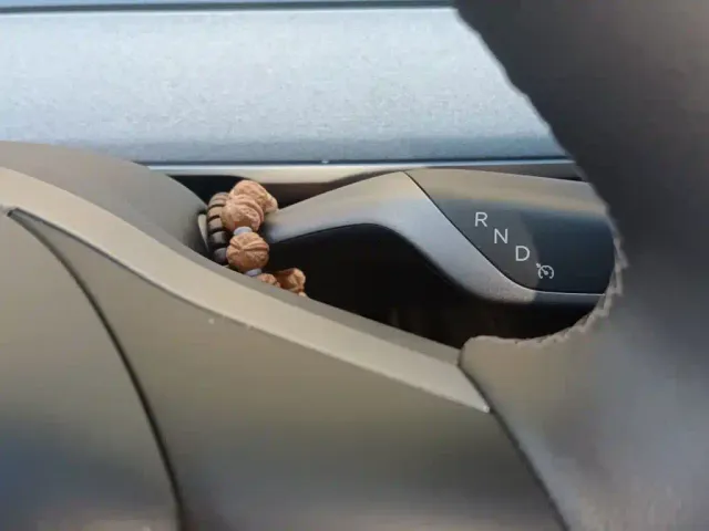 Tesla Model Y — Фото автомобиля 6