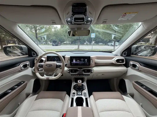 Geely ICON — Фото автомобиля 16