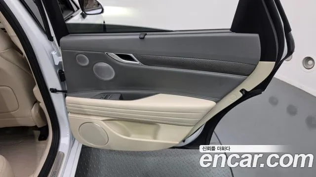 Genesis G80 RG3 — Фото автомобиля 14