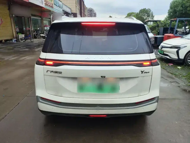 GAC Aion Y — Фото автомобиля 5