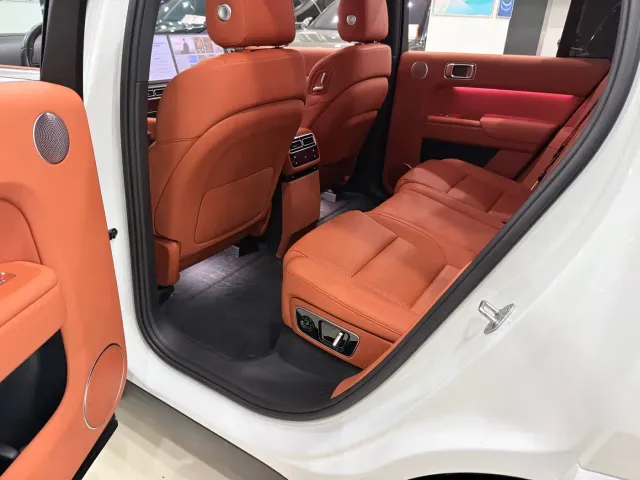 Li Auto L7 — Фото автомобиля 6