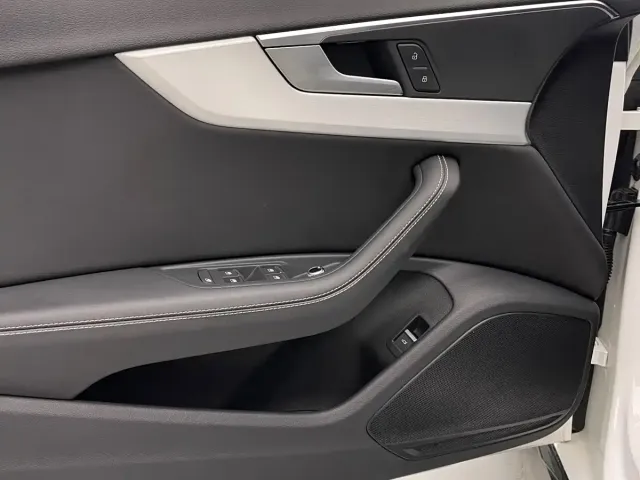 Audi Audi A4L 2022 40 TFSI Luxury Dynamic — Фото автомобиля 20
