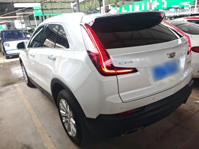 Cadillac XT4 — Фото автомобиля 4