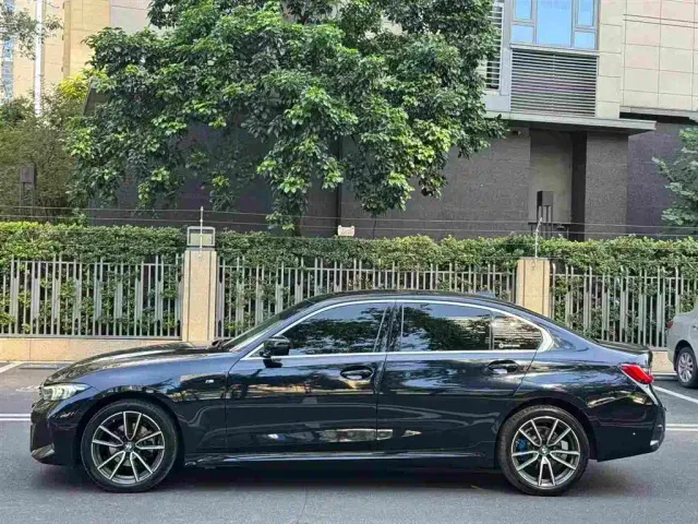 BMW 3 Series — Фото автомобиля 2