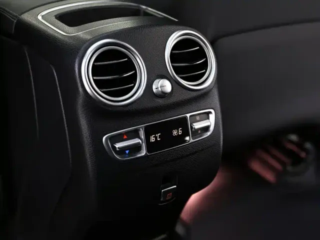 Mercedes-Benz GLC-Class — Фото автомобиля 16
