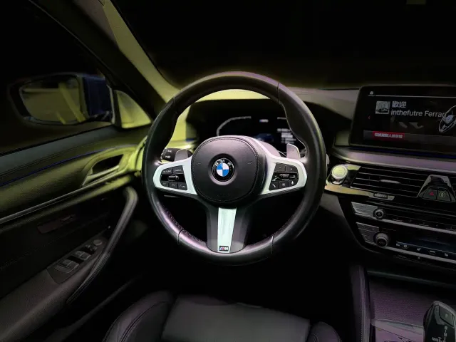 BMW 5 Series — Фото автомобиля 7