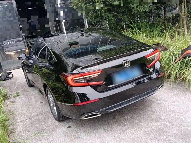 Honda Accord — Фото автомобиля 4