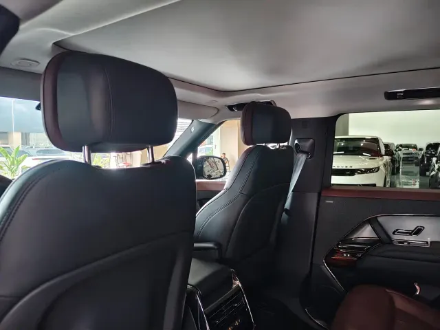 Land Rover Range Rover Sport — Фото автомобиля 11