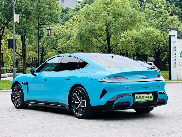 Xiaomi SU7 — Фото автомобиля 7