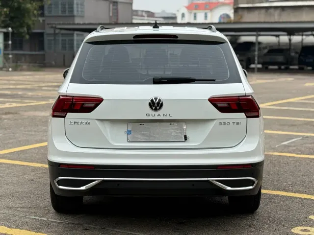 Volkswagen Tiguan L — Фото автомобиля 4