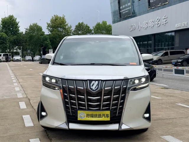 Toyota Alphard — Фото автомобиля 2