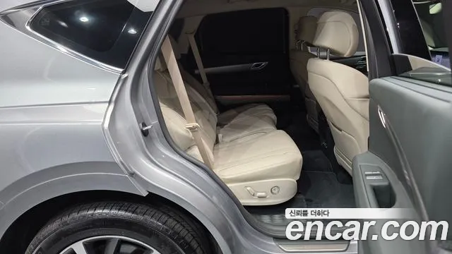 Genesis GV80 — Фото автомобиля 12