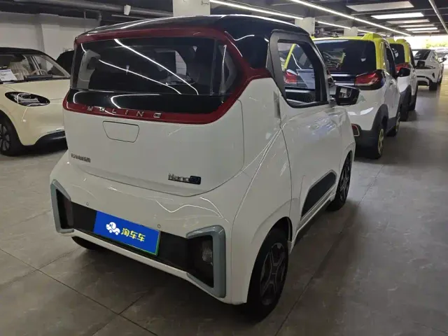 Wuling NanoEV — Фото автомобиля 3