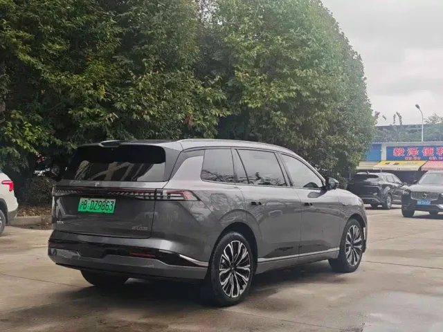 Dongfeng eπ 008 — Фото автомобиля 18