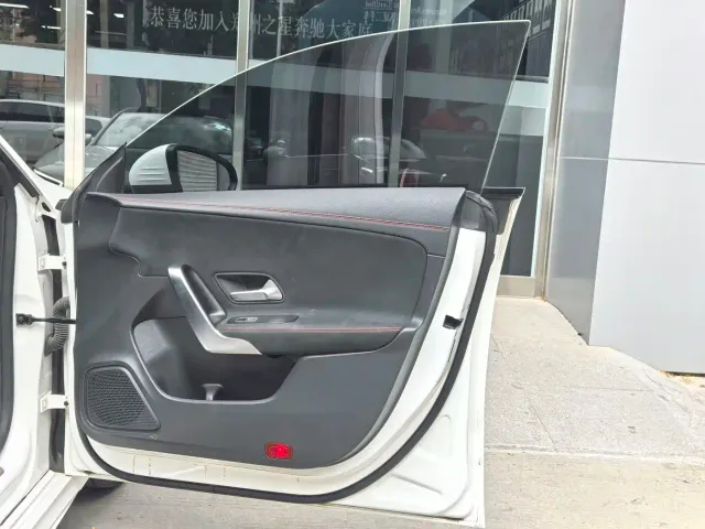 Mercedes-Benz CLA-Class — Фото автомобиля 14
