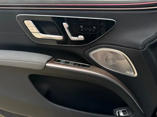 Mercedes-Benz EQS — Фото автомобиля 10
