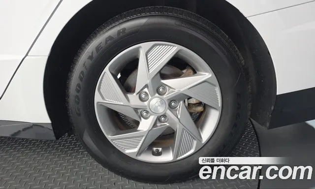 Hyundai Sonata — Фото автомобиля 6