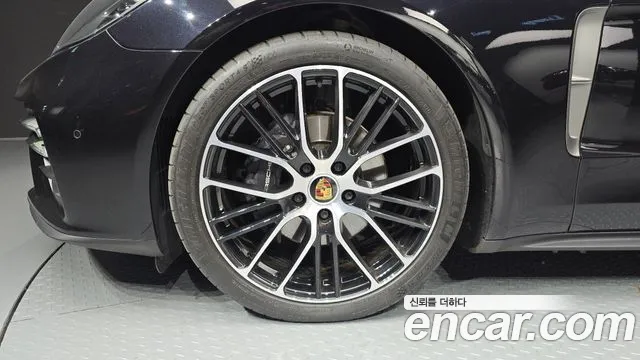 Porsche Panamera 971 — Фото автомобиля 5