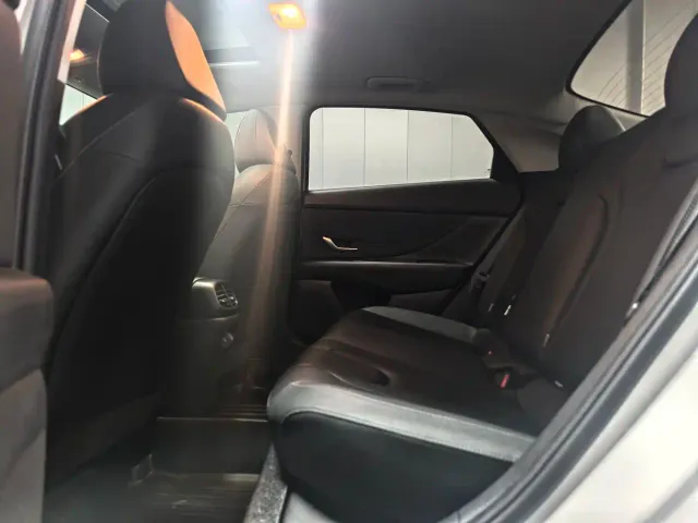 Hyundai Elantra — Фото автомобиля 9