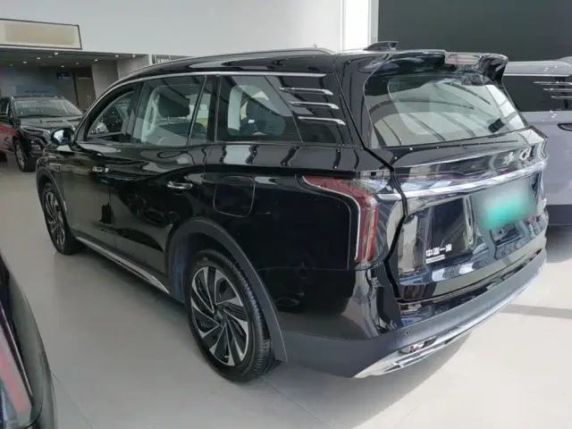 Hongqi HS7 PHEV — Фото автомобиля 4