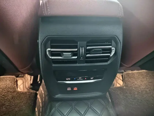 BMW 3 Series — Фото автомобиля 12