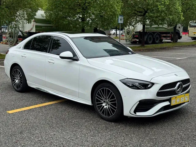 Mercedes-Benz C-Class — Фото автомобиля 2