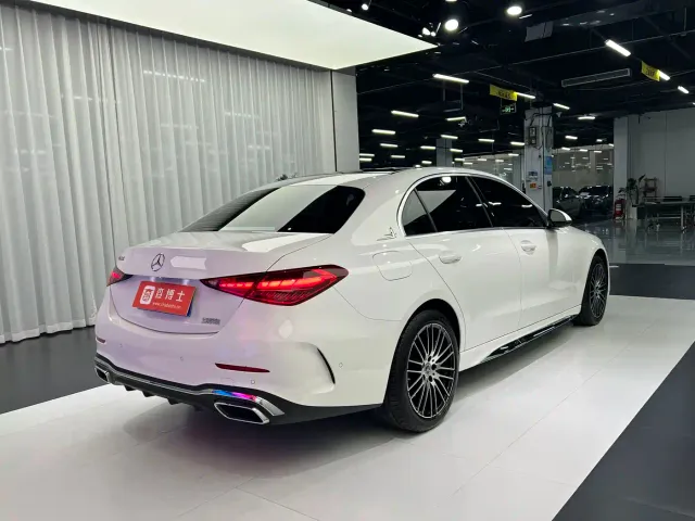 Mercedes-Benz C-Class — Фото автомобиля 10