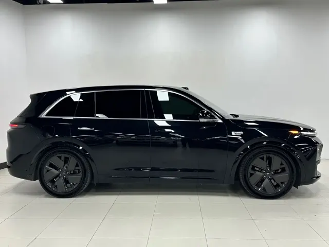 Li Auto L7 — Фото автомобиля 4