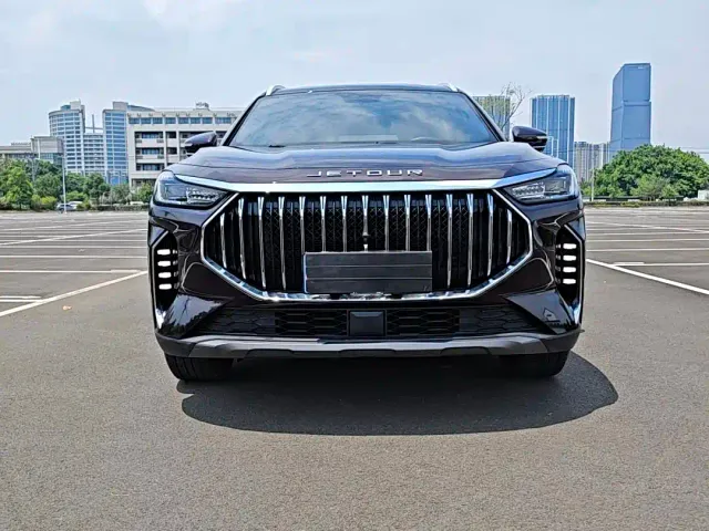 Jetour X70 Plus — Фото автомобиля 2